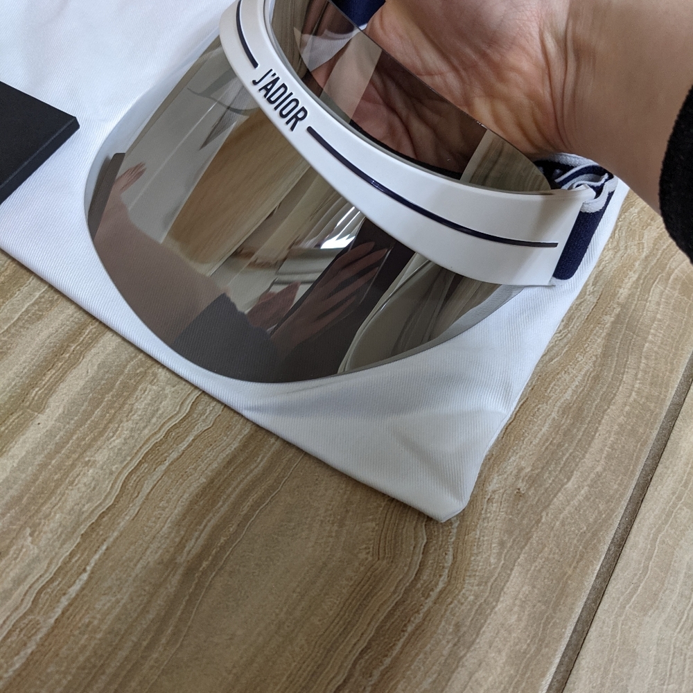 Christian Dior Navy White Trim Visor Hat - Picture 4 of 12